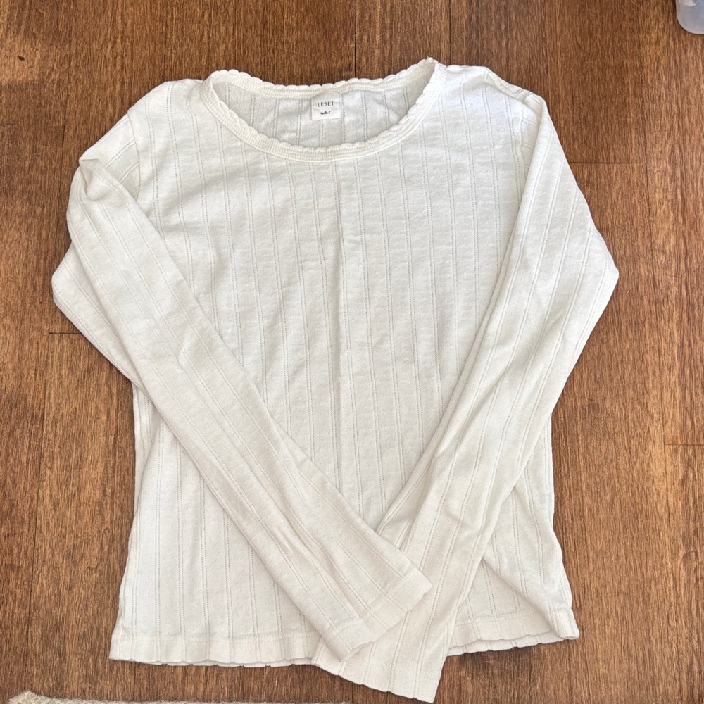 LESET Scalloped Edge White Ribbed Top